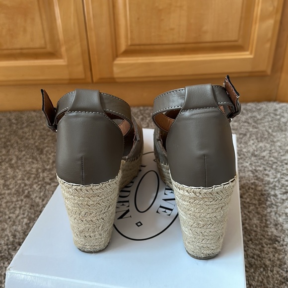 Steve Madden Wedges - Picture 6 of 8